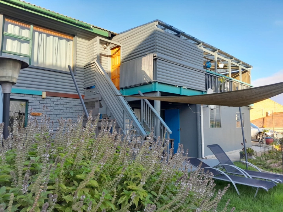 3 Bedroom Property for Sale in Stilbaai Wes Western Cape